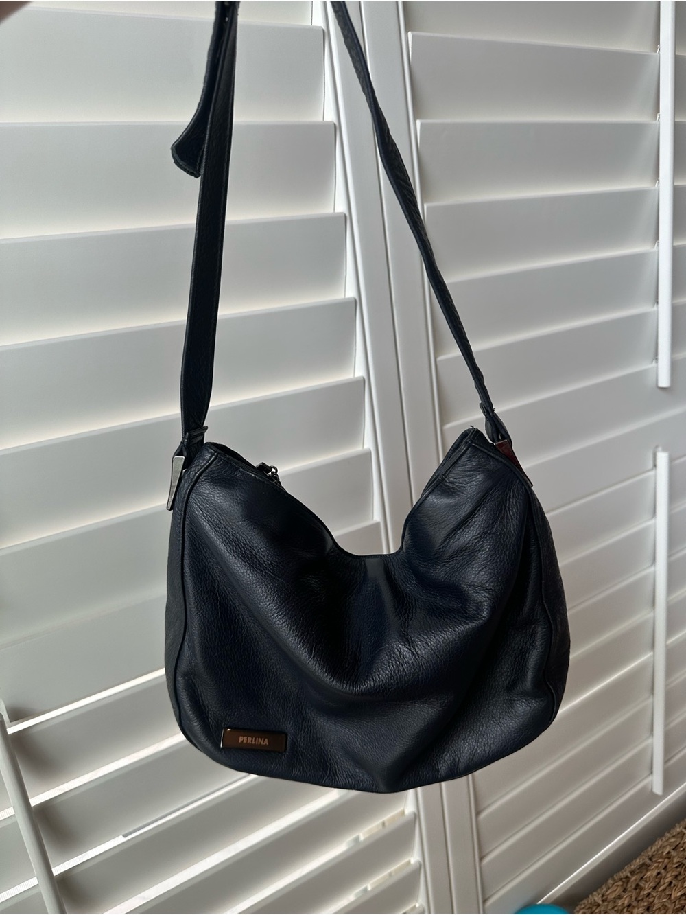 Perlina Vintage Navy Leather Handbag